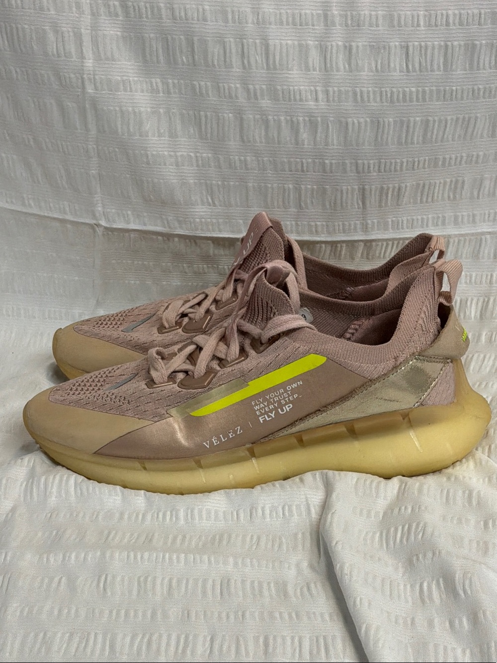 Velez Fly Up Sneakers in Mauve and Rose Gold US Size